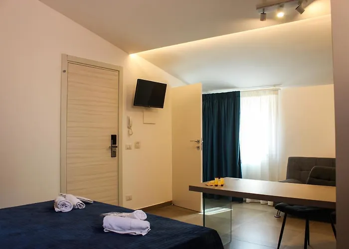 Dali Al Mare Pensión 4*